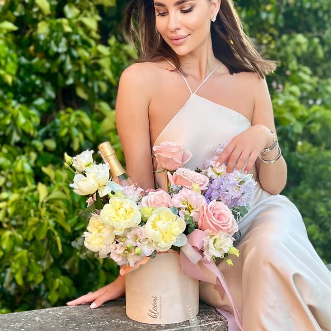 Flower box z różą i ostróżką - JUŻ NA ZAWSZE
